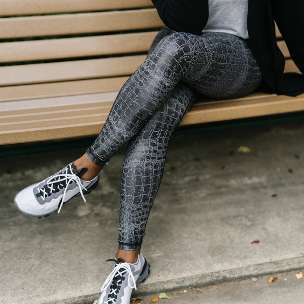 Gray Armor Light n Tight Legging 28"